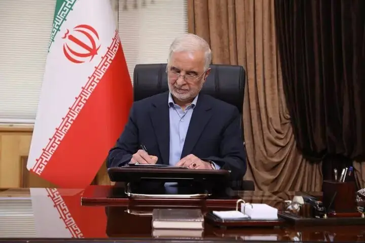 وزیر کشور در پیامی رسمی درگذشت پدر سردار شاهچراغی را تسلیت گفت