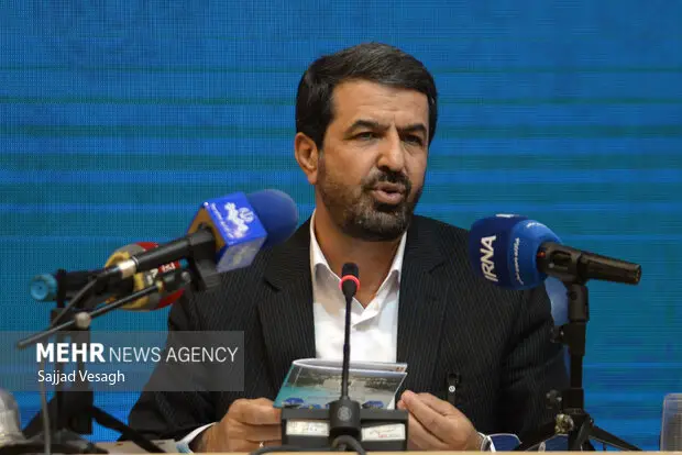 ملانوری: نخبگان باید با قدرت در انتخابات شوراها حاضر شوند!