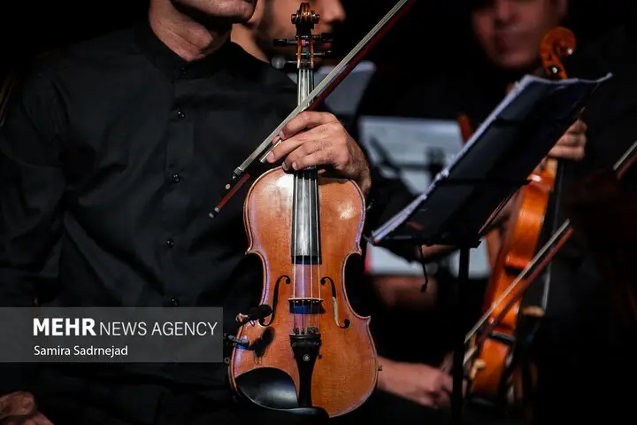 از بغض شاعر در «برمودا» تا مسیر شگفت‌انگیز خواننده‌ای که مدیر شد؛ رازهای پشت صحنه موسیقی آنلاین