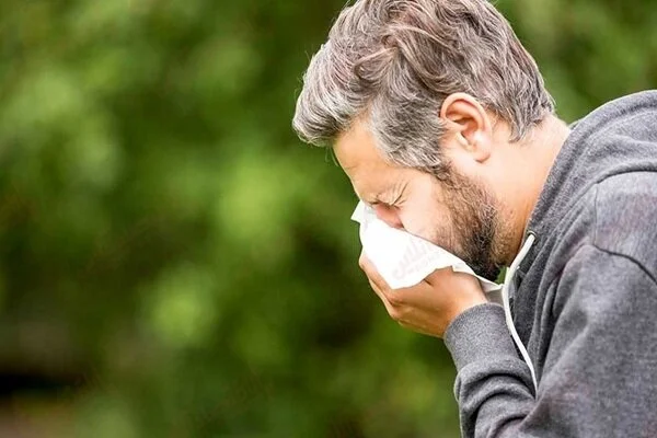 باد پاییزی چگونه دشمن پنهان ریه‌های شما می‌شود؟