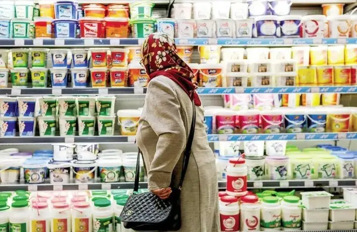 بازار شب یلدا داغ اما بی‌رمق؛فروشندگان از رکود و مردم ازگرانی می‌گویند