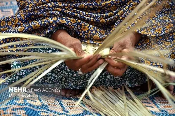 نمایشگاه شگفت‌انگیز صنایع دستی استان‌ها در قلب بندرعباس رونمایی شد!