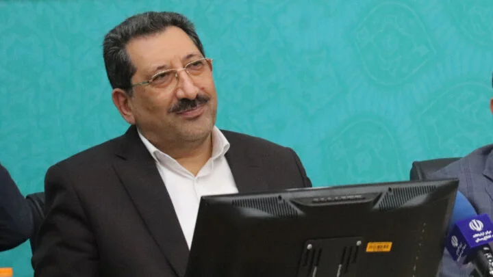 وزیر صمت خبر داد: اصفهان ۵.۶ درصد ارزش افزوده کشور را در دست دارد!