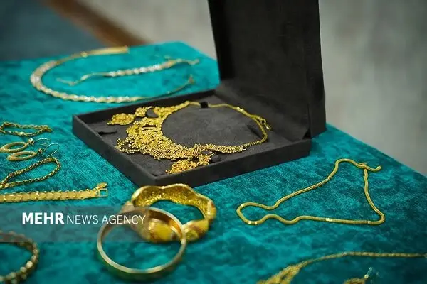 پلیس راه‌آهن آذربایجان کیف طلای ۲ میلیاردی را به صاحبش بازگرداند!