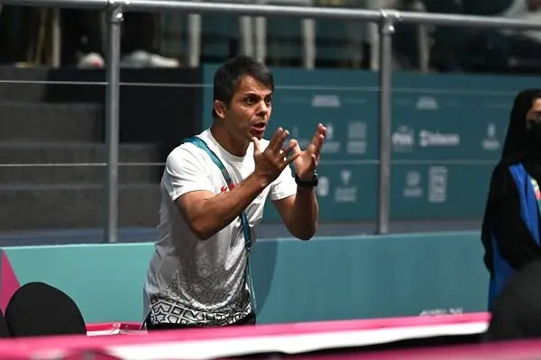 رنگرز واکنش تند به غیبت کشتی‌گیران در قهرمانی کشور و حضور دو مربی در کادر فنی تیم ملی