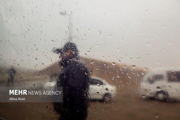 بارش‌های نقطه‌ای و پراکنده در ایلام همچنان ادامه دارد؛ سامانه بارشی ضعیف اما پایدار