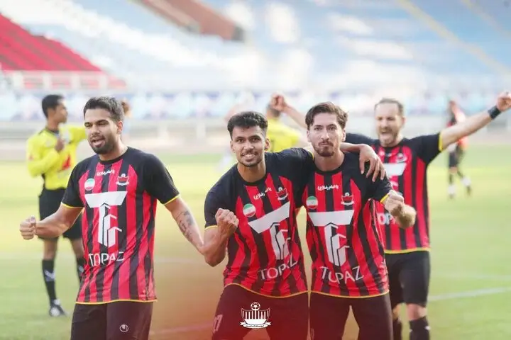 شکست پرواز سیمرغ در هوای سرد مشهد؛ ابومسلم ثامن چگونه برنده شد؟