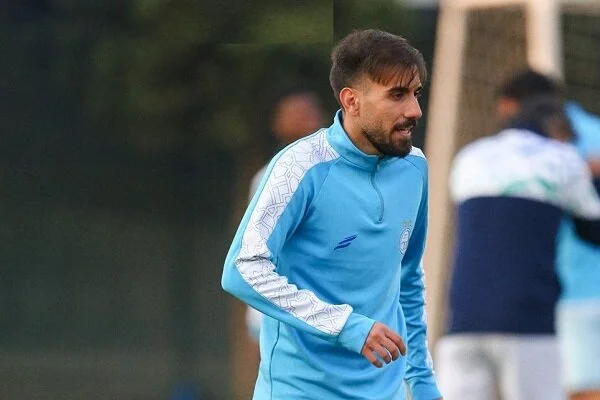 دردسر بزرگ برای استقلال؛ هافبک کلیدی هنوز به میادین بازنگشته!