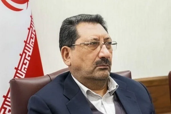 اتابک وعده داد: فناوری‌های نوین، ناجی صنعت فرش کاشان می‌شوند!