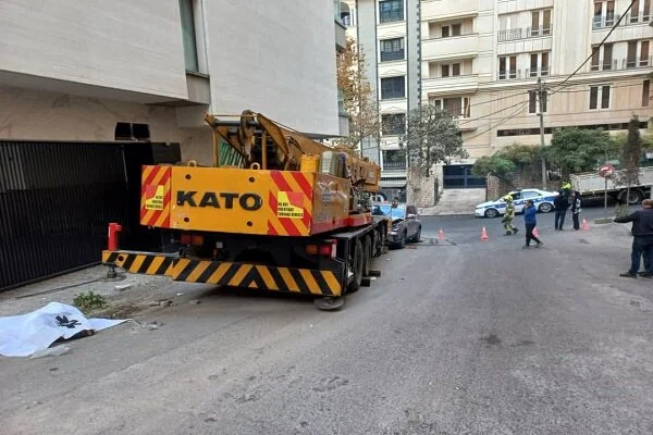 کشف جرثقیل ۴۰ تنی قاچاق در انبار مخفی اصفهان؛ پلیس وارد عمل شد!