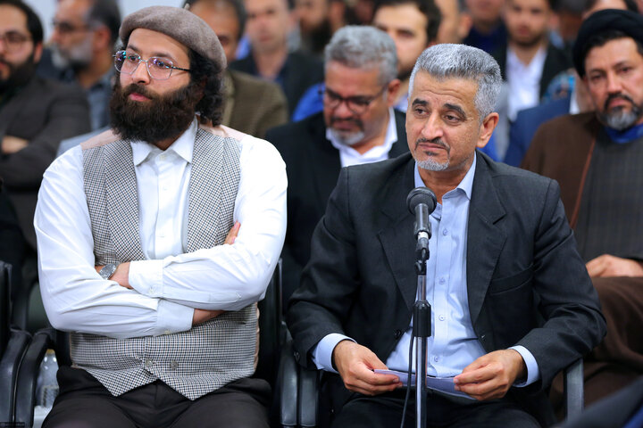 از امکانات شعر سپید استفاده نمیشود؛ چرا شعرهای سپید کوتاه شدند؟!