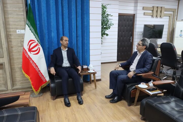 فرماندار دشتی وعده داد: خدمات‌رسانی به عشایر با تانکرهای جدید آب‌رسانی متحول می‌شود!