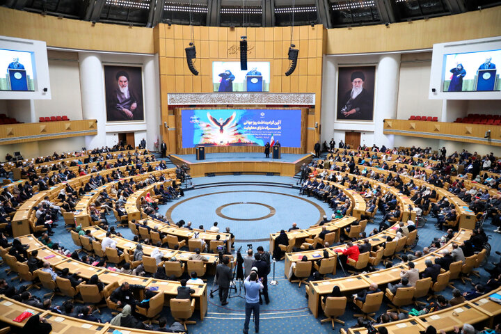 پزشکیان هشدار داد: ملت مصمم ایران تسلیم خواسته‌های دشمن نخواهد شد!