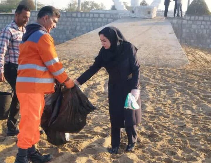 پاکسازی داوطلبانه ساحل گناوه؛ حرکتی که محیط‌زیست را نفس تازه داد!