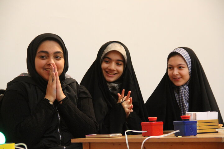 درخشش دختران آستارایی در مرحله دوره‌ای مسابقات هماوری قرآنی آلاء؛ آینده‌ای روشن در انتظارشان است!