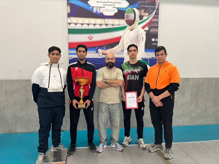 درخشش تیم شمشیربازی خراسان جنوبی؛ کسب جایگاه سوم لیگ دسته اول کشور با نمایش بی‌نظیر!