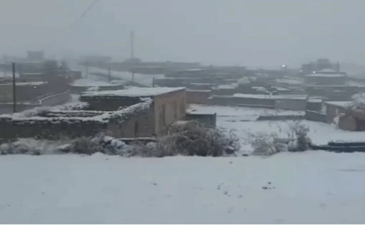 بارش برف پاییزی در هشترود