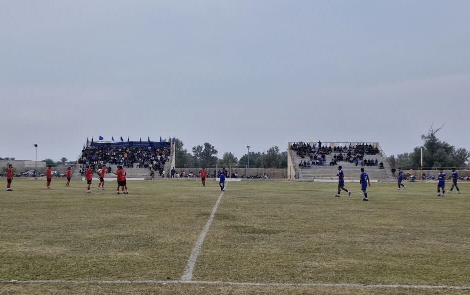 فرماندار تنگستان: فعالیتهای ورزشی در شهرستان حمایت میشود