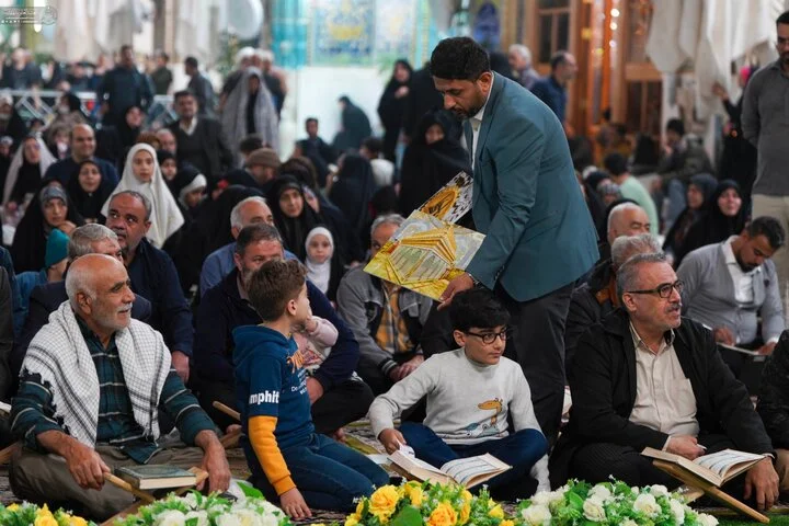 آذین بندی حرم مطهر امیرالمومنین (ع) در آستانه ولادت حضرت زهرا(س)/عکس