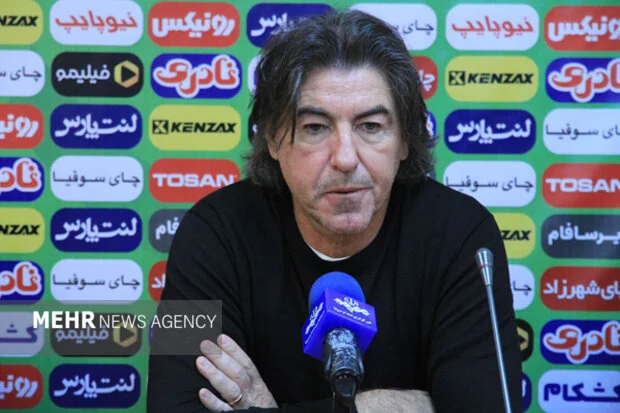 می‌توانم برای بازی ایران و پرتغال کمک کنم/ نقطه ضعف ملوان را می‌دانیم