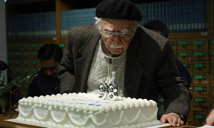 فتح الله مجتبایی استادی ذوالفنون است