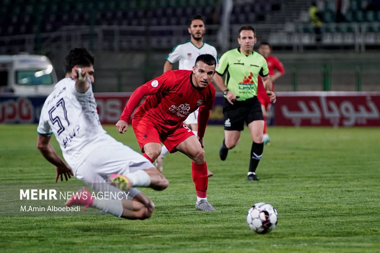 سقوط آبی ها در هفته ایده آل سپاهان/ زنگ خطر برای تراکتور به صدا درآمد
