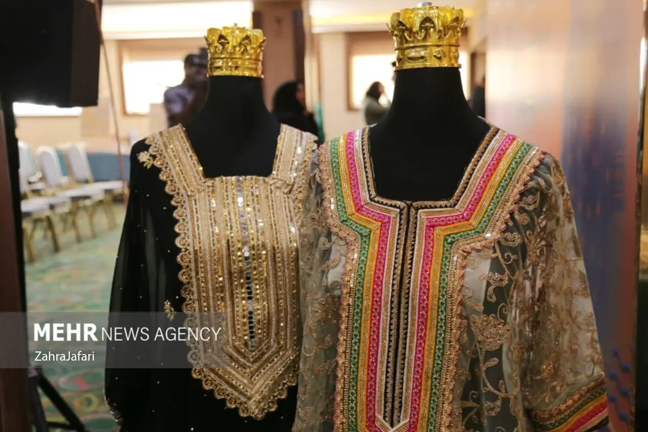 از گنجینههای دریا تا نقوش زمین بر لباس بانوی جاسکی؛ اصالت را ببینید