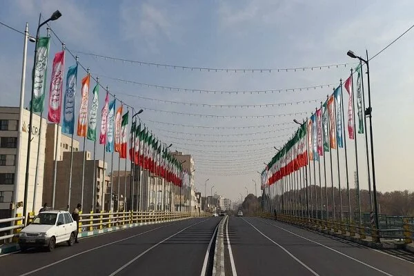 پایتخت در سالروز ولادت حضرت فاطمه (س) با هزاران طرح و پرچم زیبا به اوج جلوه رسید!