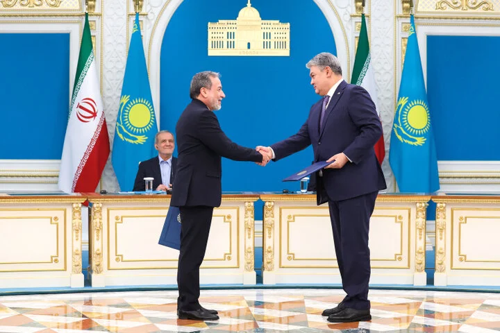 امضای ۷ تفاهم‌نامه مهم بین ایران و قزاقستان؛ همکاری‌های استراتژیک در راه است!