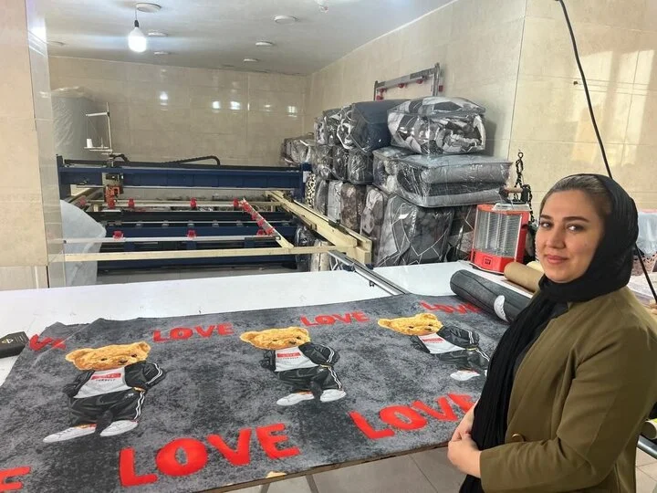 اینجا زنان تنها نیستند؛ کارگاهی کوچک که پناه مادران شد