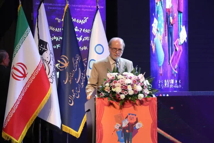 احمدی اعلام کرد: همدان آماده راه‌اندازی دبیرخانه دائمی جشنواره تئاتر کودک است!