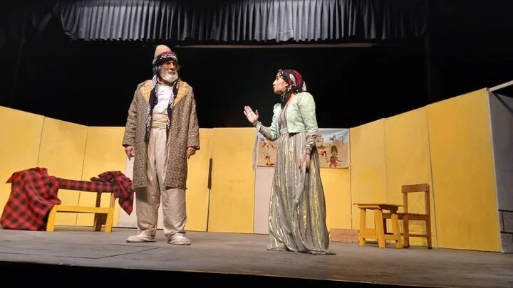 مسئولان کردستان در جشنواره سقز شگفت‌زده شدند؛ اجرای پرشور نمایش «تاسانن» که همه را مجذوب کرد!