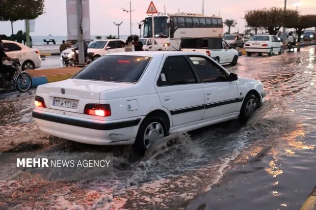 آبگرفتگی شدید خیابان‌های دیّر؛ مردم درگیر مشکلات ناگهانی شدند!