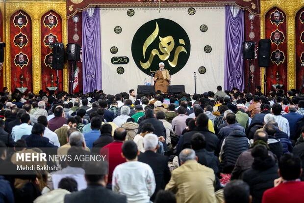 دشمن با هزینه‌ای سنگین چگونه نسل جوان را از سیره اهل‌بیت(ع) دور می‌کند؟