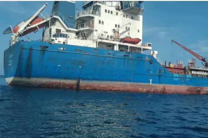 توقیف کشتی قاچاق سوخت در دریای عمان؛ جزئیات تازه از عملیات مهم امنیتی