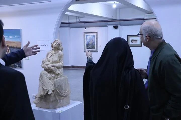 نمایشگاه بزرگ «در قاب بهشت» با هزاران اثر هنری در تهران افتتاح شد