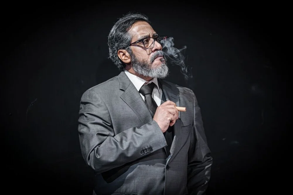 ماجرای جادوگری که در باغ دوک پرسه می‌زند؛ درآمیختن طنز با ژانر معمایی!