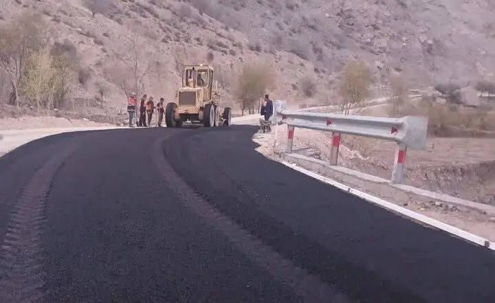 خوزستان با احیای روکش‌های آسفالت، رانندگی امن‌تر و روان‌تر می‌شود!