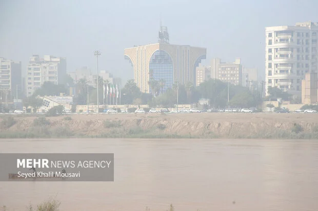 وضعیت هشدار در خوزستان؛ هوای ۱۲ شهر به رنگ قرمز و نارنجی درآمد!