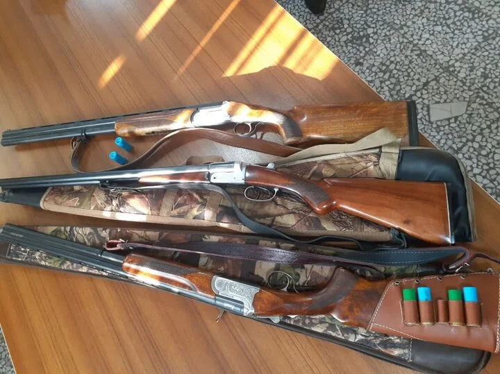 کشف عجیب ۳ قبضه سلاح شکاری در میامی؛ ۴ نفر در دام قانون گرفتار شدند!