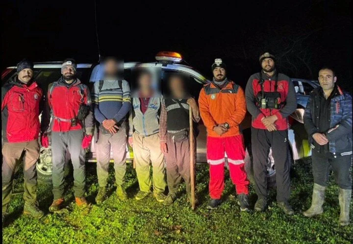 نجات معجزه‌آسا سه مفقودی در دل جنگل‌های گرگان؛ لحظاتی پرتنش و نفس‌گیر!