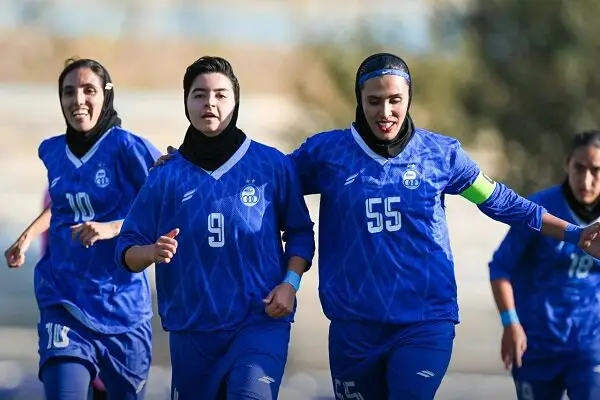 استقلال چگونه از لیگ دو به آستانه لیگ برتر فوتبال زنان رسید؟