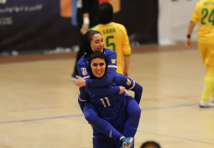 جدال مدعیان و احتمال تغییر جایگاه تیم‌ها/ استقلال به دنبال حفظ صدر