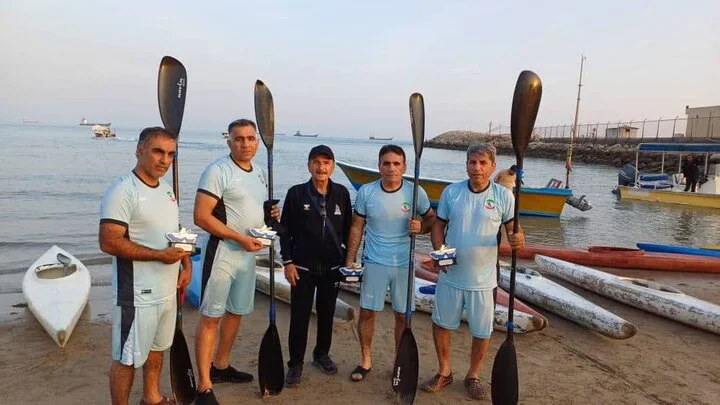 پیشکسوتان قایقرانی بوشهر در ماراتن ۵ کیلومتر، جوانان ملی‌پوش را به چالش کشیدند!