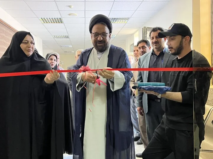 یادمان ولایت جیرفت بهشت علاقه‌مندان به کتاب با بیش از ۱۰ هزار جلد کتاب گشایش یافت