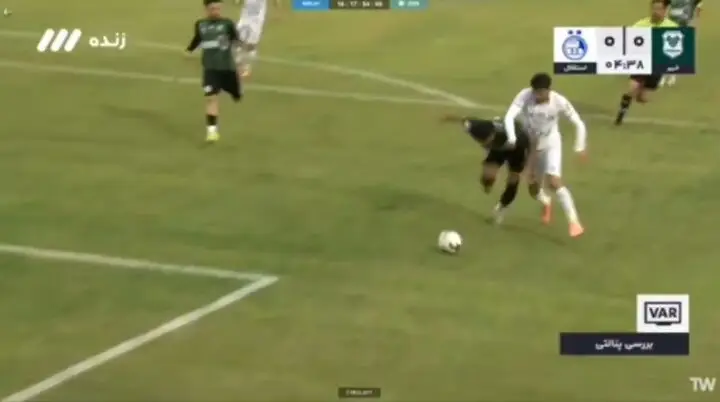 خشم خیبری‌ها از تصمیم جنجالی داوران در بازی حساس!