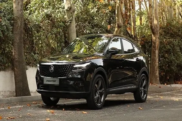 گروه بهمن ۹ خودرو سواری را در مزایده‌ای هیجان‌انگیز عرضه می‌کند!