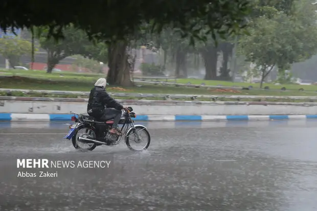 باران سیل‌آسا در هرمزگان؛ کیش و لاوان زیر آب، قشم در انتظار رکوردشکنی!