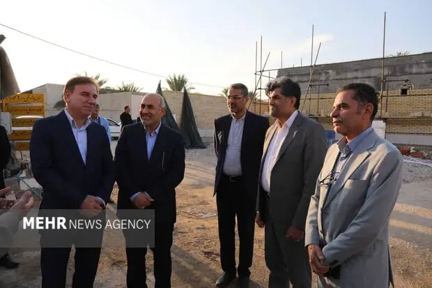 استاندار بوشهر از مدرسه ۲۰ میلیارد تومانی شهید یگانه بنه‌گز بازدید کرد؛ آماده افتتاح تا دهه فجر!