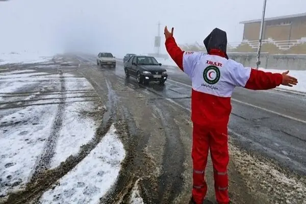 آماده‌باش اضطراری تیم‌های نجات هلال‌احمر فارسان در پی هشدار کولاک و برف سنگین